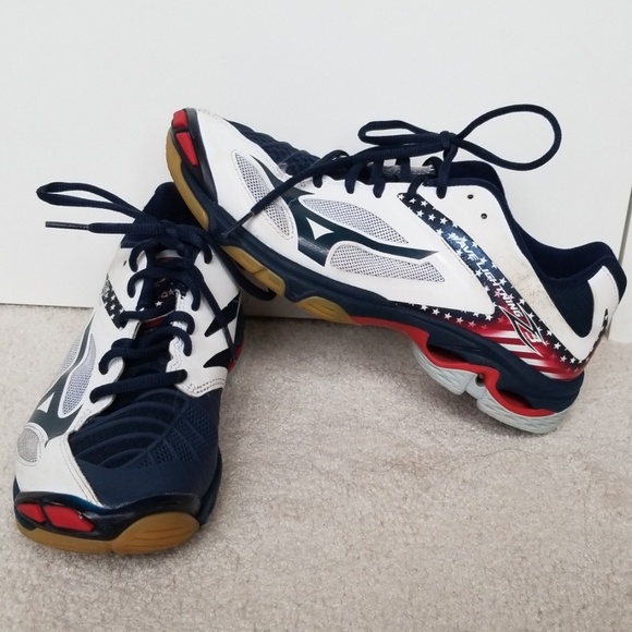 mizuno volleyball shoes american flag